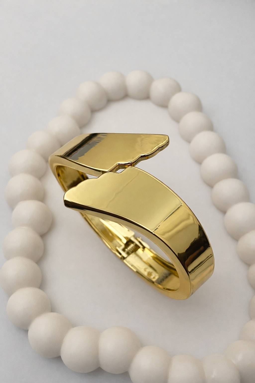 Modern Sculpted Cuff Bracelet – Statement Open Bangle