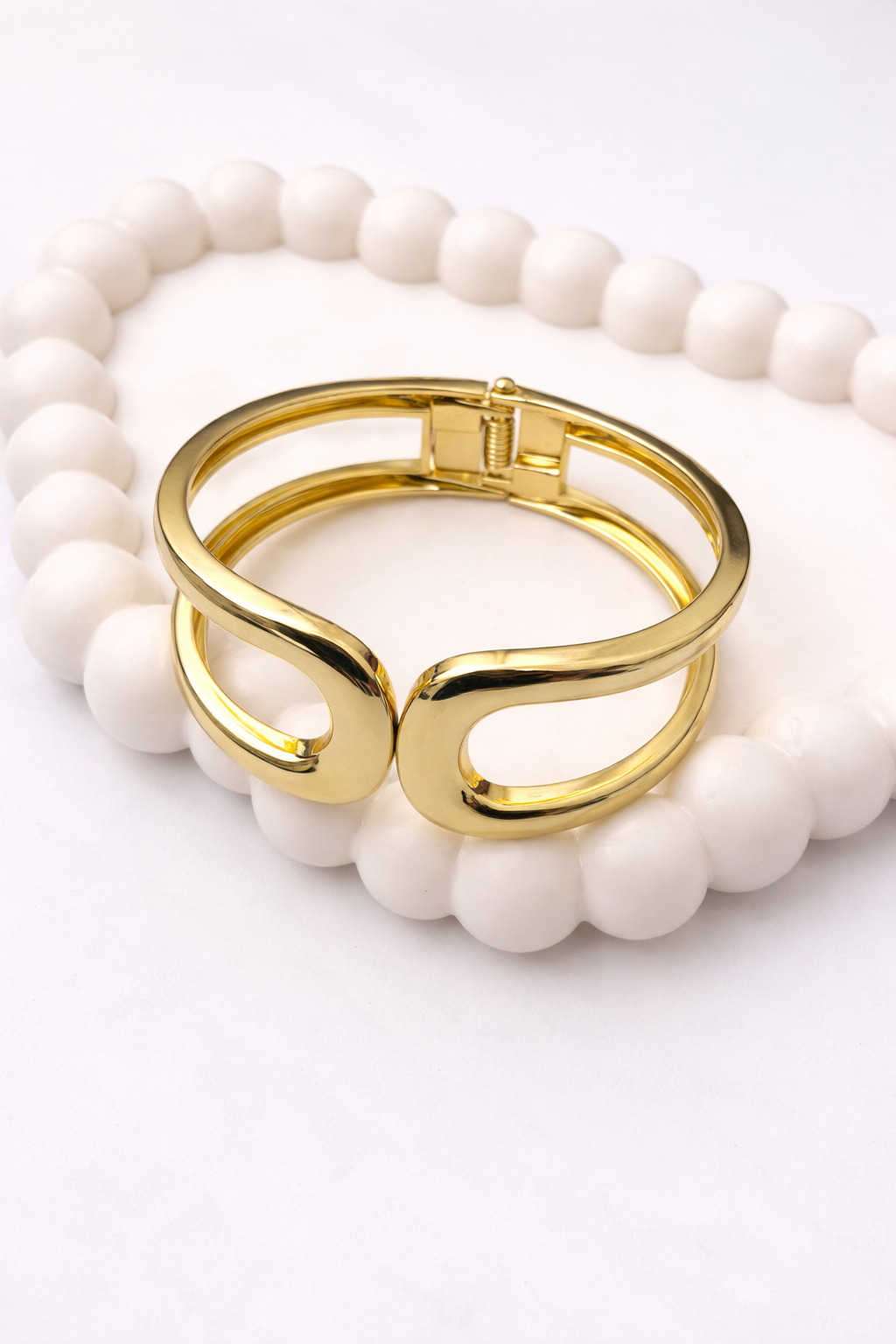 Infinity Twist Cuff Bracelet – Modern Open Statement Bangle