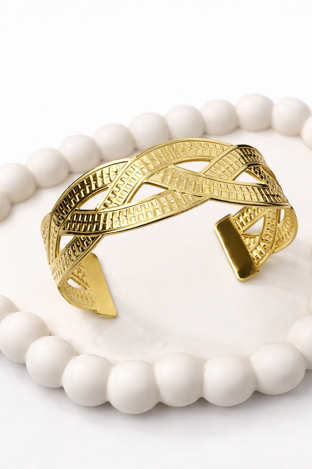 Interwoven Texture Cuff Bracelet – Elegant Open Statement Bangle