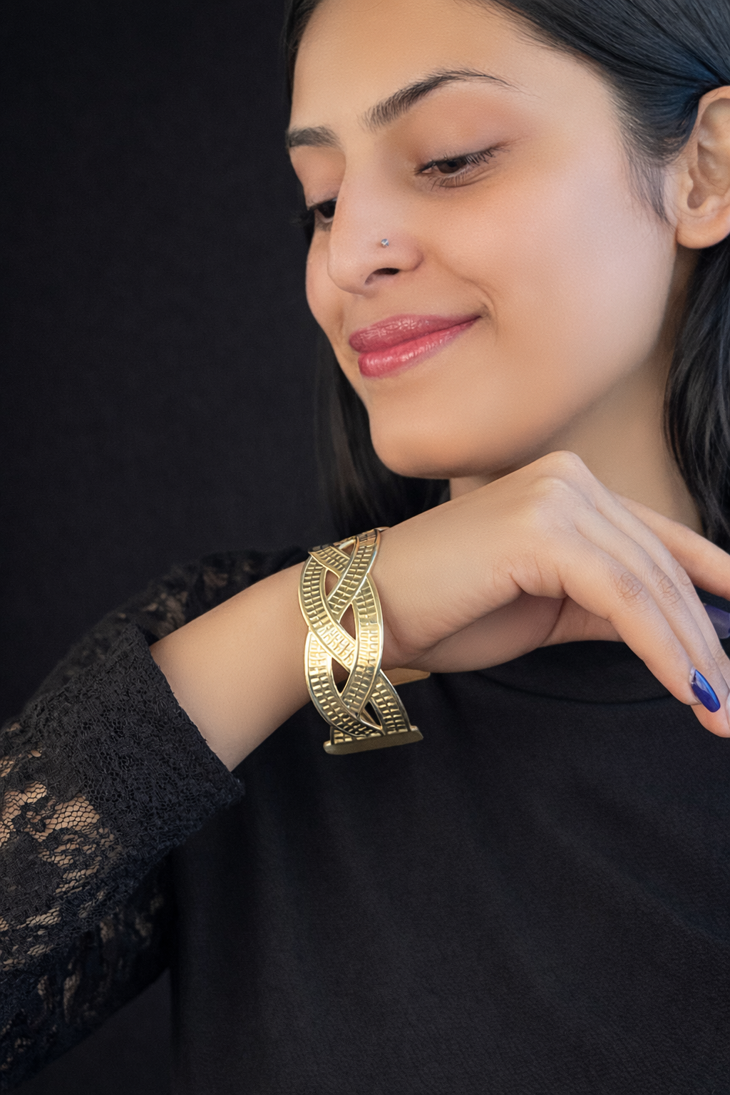 Interwoven Texture Cuff Bracelet – Elegant Open Statement Bangle