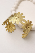 Daisy Flower Cuff Bracelet – Elegant Floral Open Bangle