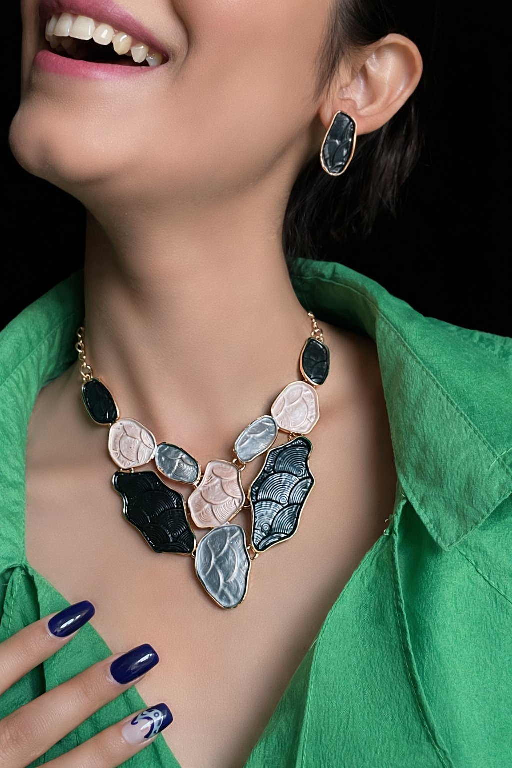 Elegant Black Statement Necklace Set with Earrings