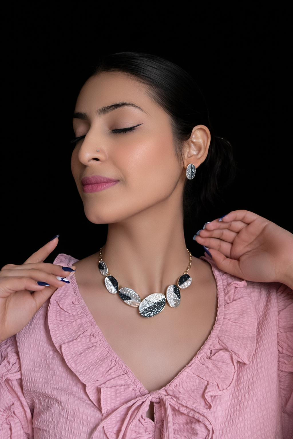 Elegant Black & Pearl Oval Statement Necklace Set with Earrings