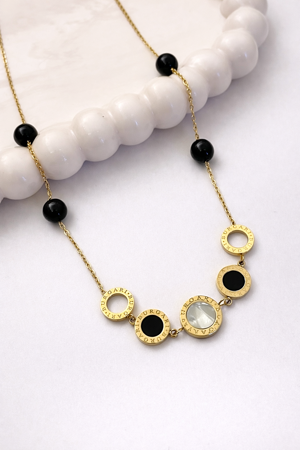 Gold-Tone Black Beaded Pendant Necklace – Minimal Luxe Chain